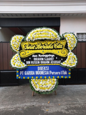 Papan Bunga Duka di Cinanjung